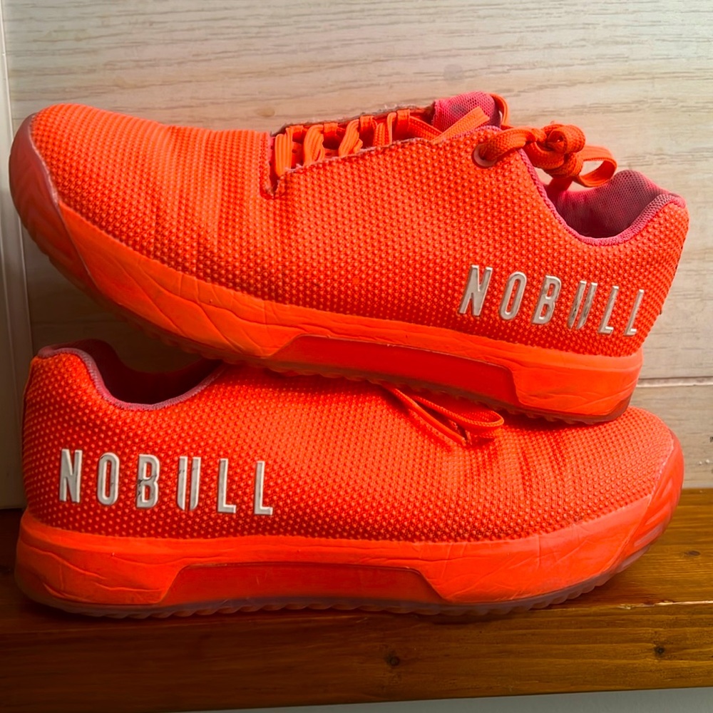 NOBULL Outwork Edge (Impact) - Coral Trainer Men’s 9 a Women’s 10.5